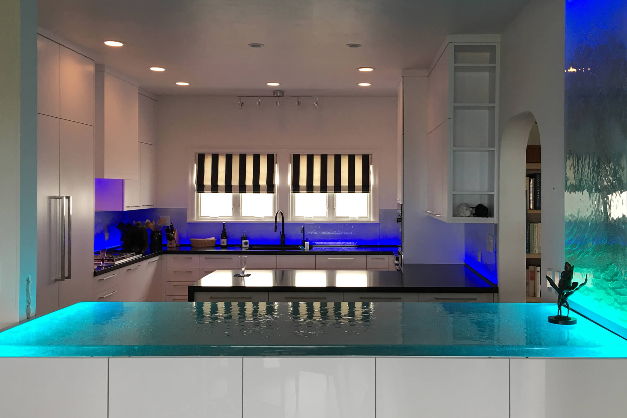 Solid Thick Glass Kitchen Countertops Glass Bar Tops Kitchen Islands