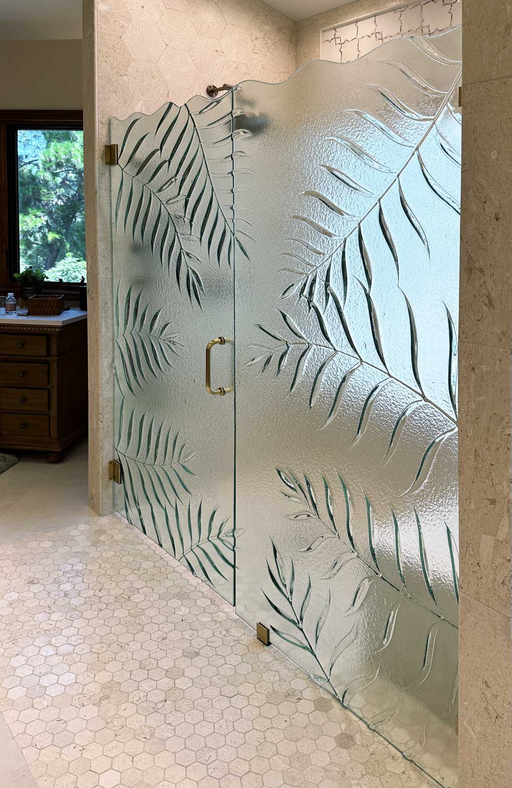 Cast Glass Palm Leaf Tropical Shower Enclosure | Experience Glass