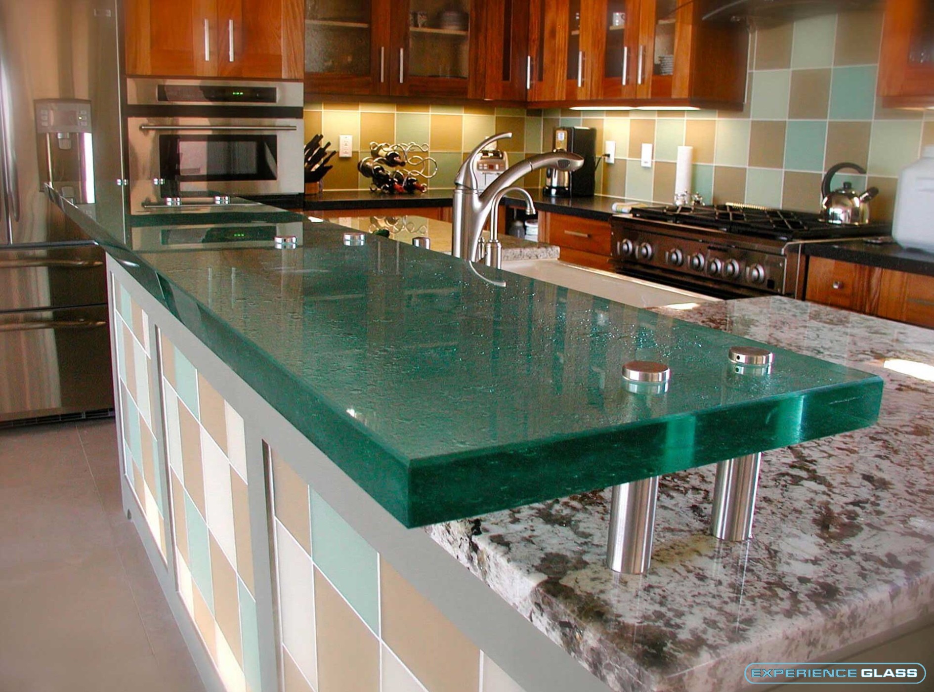 Glass Countertops for Kitchens, Bars or Bathrooms - Innovate Building  Solutions